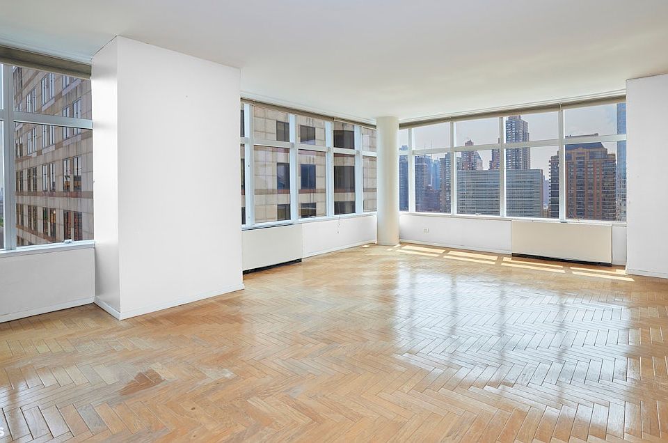 1st image of 160 W 66th St APT 31G