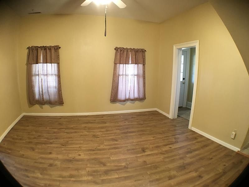 2nd image of 1419 Boulder Ave