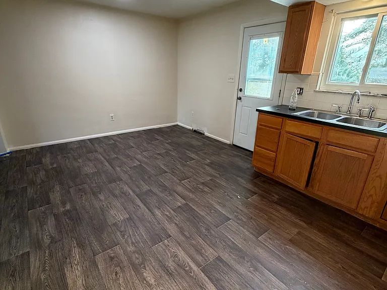 1234 Cliffside St #1234 — Photo 6