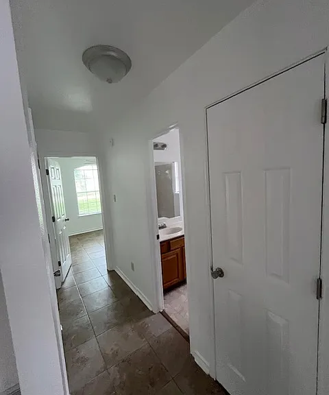 5111 Warwicke Dr — Photo 16