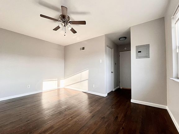 5th image of 5601 Dewey Ave APT 106