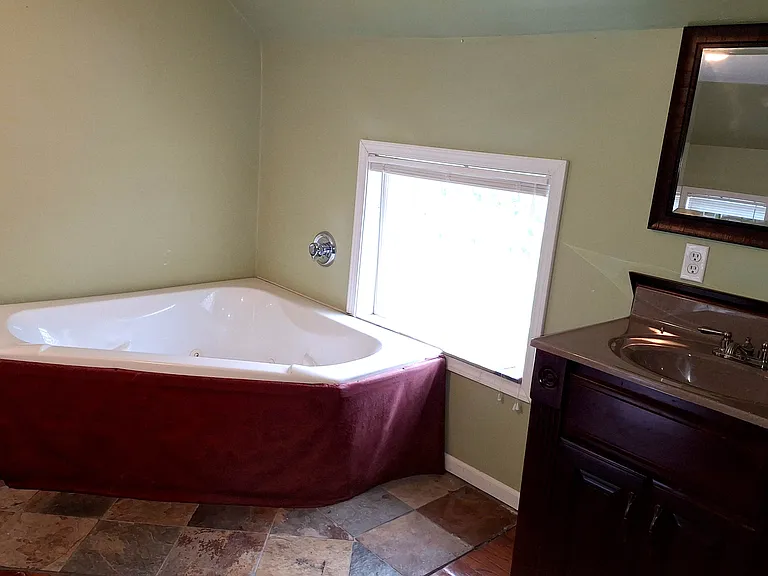 1305 Unity St — Photo 15