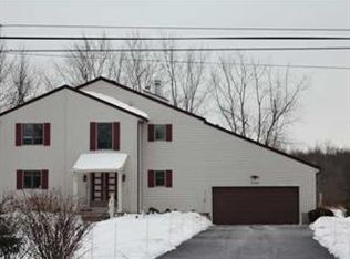 5594 Ridge Rd, Lockport, NY 14094