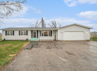 10524 Moonlight Bay Rd, Cheboygan, MI 49721