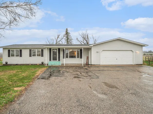 10524 Moonlight Bay Rd, Cheboygan, MI 49721