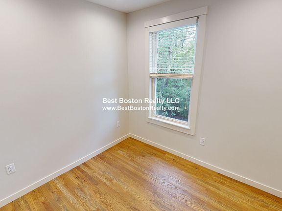 3rd image of 2 Belvidere Pl #3