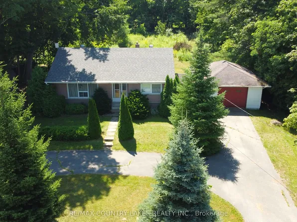 986 Portage Rd, Kawartha Lakes, ON K0M 2B0