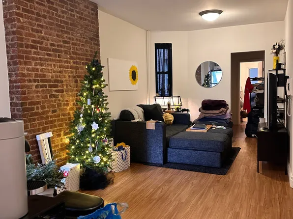 517 East 81st Street image 1 of 5