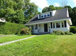 19 Huntington Ave, Sharon, MA 02067