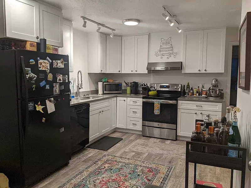 956 Mountain Willow Ln — Photo 3
