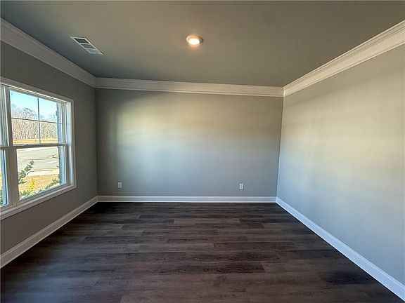 4th image of 76 Hidden Fields Way