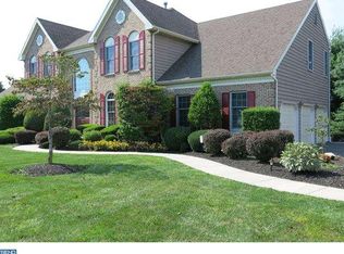 2 Dressage Ct, Hockessin, DE 19707