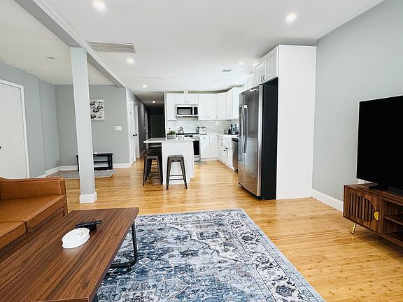 3rd image of 69 Cutler St #2B