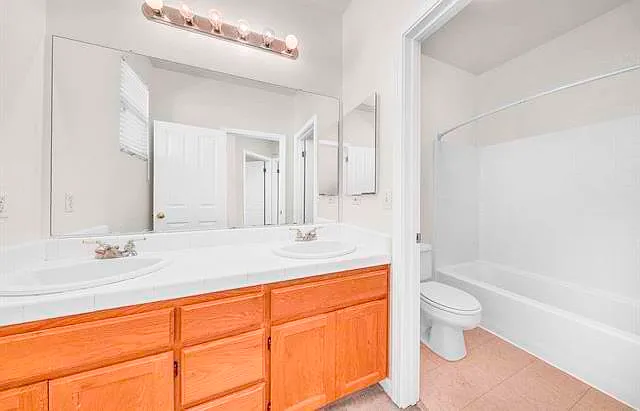 2908 Haddington Ct — Photo 4