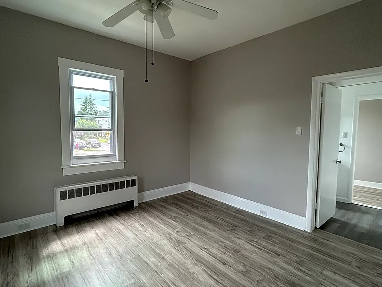 929 Stafford Ave #1 — Photo 9