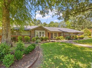 26 Summer Ln, Texarkana, TX 75503