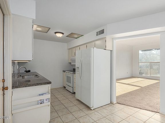 5th image of 13424 N HAWTHORN Drive