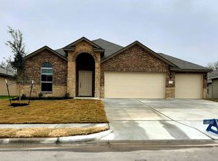 103 Nathaniel Dr, Taylor, TX 76574