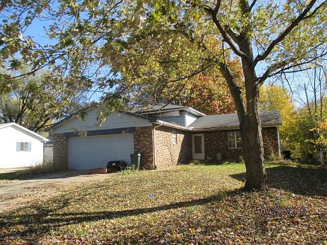 2nd image of 315 Sierra Ct