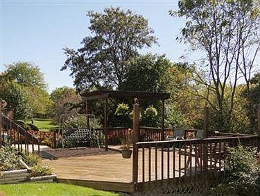 2nd image of 1044 Sturbridge Dr
