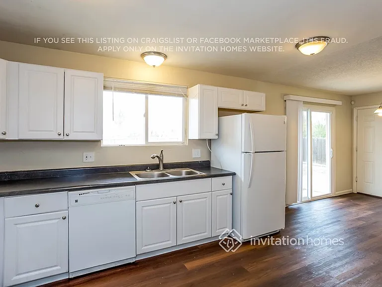 17474 E Louisiana Ave — Photo 10