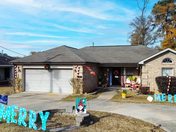 25 Courtfield Dr, Mabelvale, AR 72103