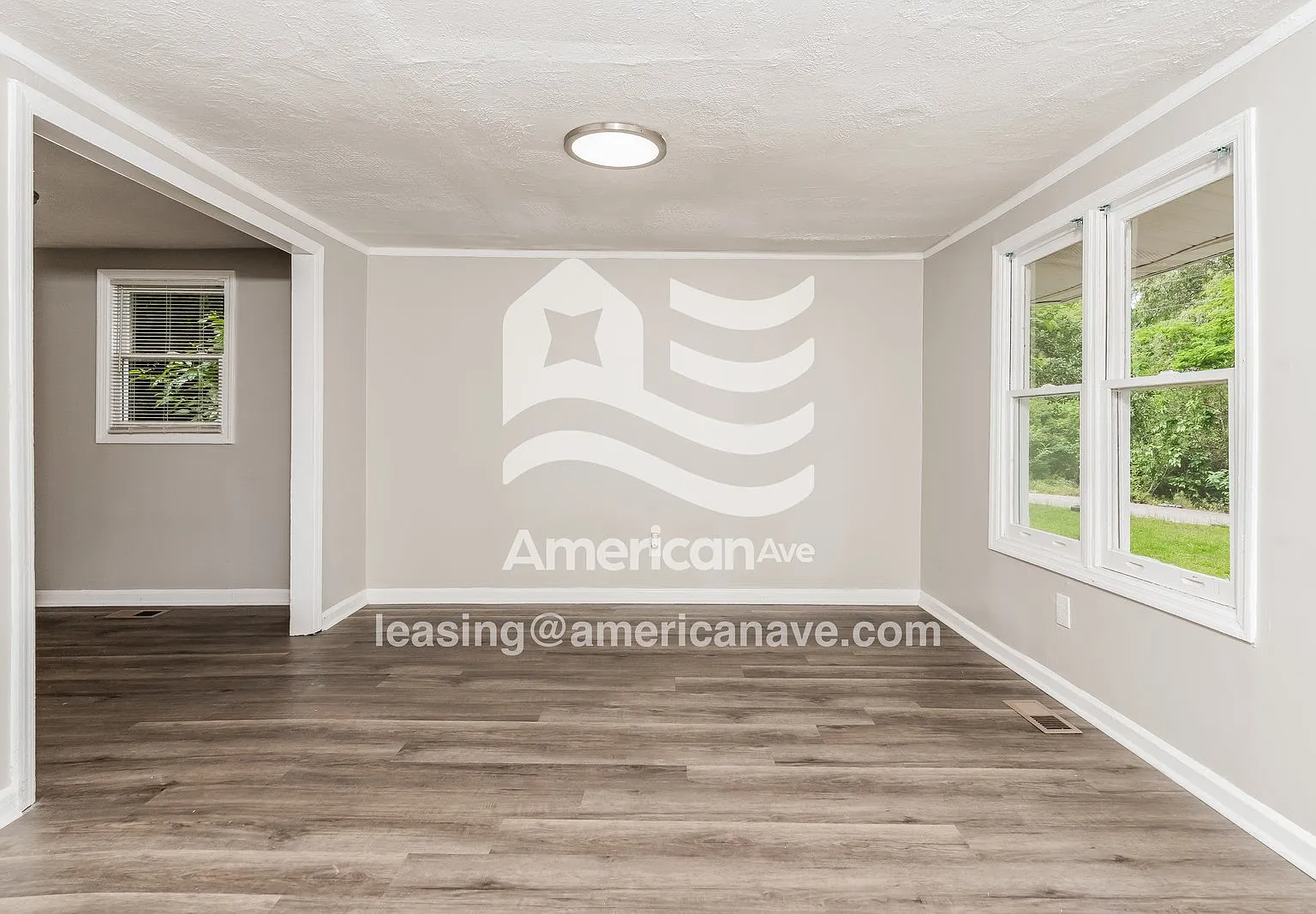 3 bed, 1.0 bath, 800 sqft, $891 — Photo 3