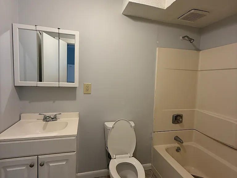 1495 State St #1-F-0 — Photo 9