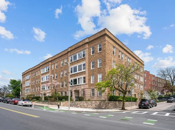 242 S Huntington Ave APT 6, Jamaica Plain, MA 02130