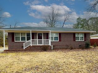 1308 Greenview Dr, Griffin, GA 30224
