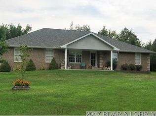 11 S Branch Ln, Eldon, MO 65026