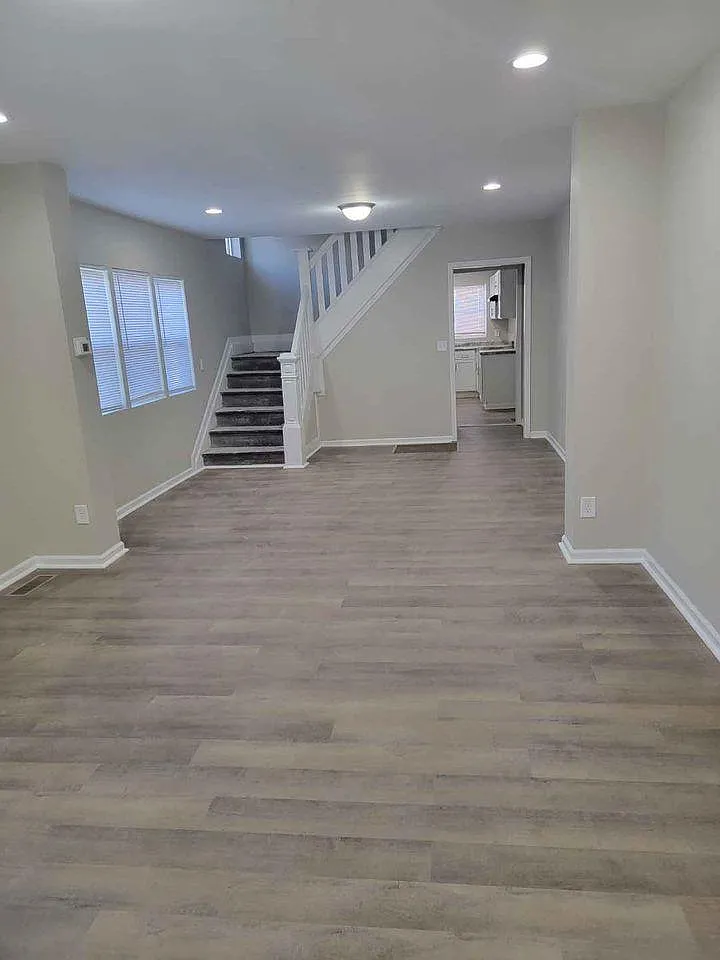 3 bed, 1.5 bath, 1260 sqft, $1,550 — Photo 4