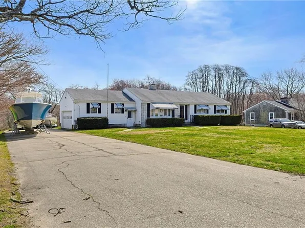 10 Brayton Rd, Tiverton, RI 02878