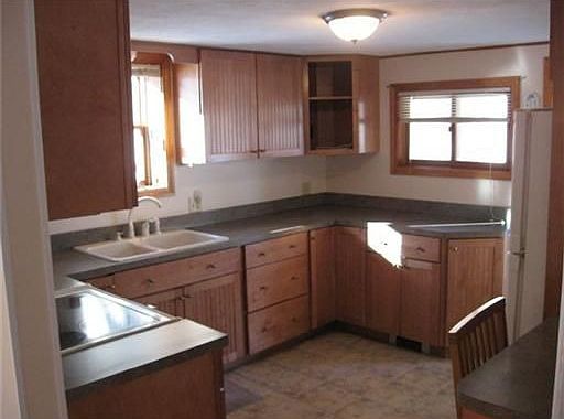 3rd image of 31 Mellbridge Dr