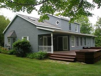 2nd image of 708 Canterbury Ln