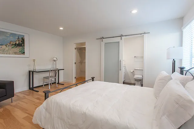 3055 Landa St — Photo 40