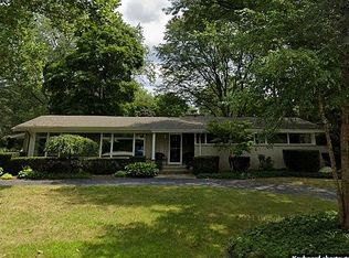 5649 Kolly Rd, Bloomfield Hills, MI 48301