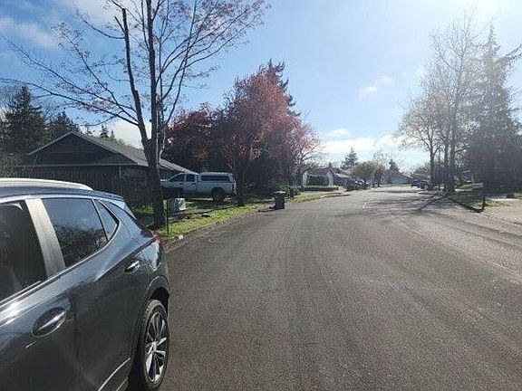 4th image of 4097 N Clarey St