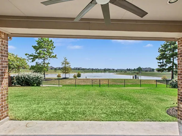 7415 Laguna Lake Dr, Spring, TX 77379