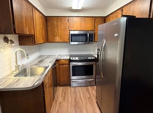 19300 SE River Rd, Gladstone, OR 97027