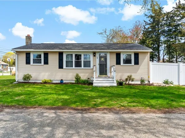 75 Spruce Rd, Charlestown, RI 02813