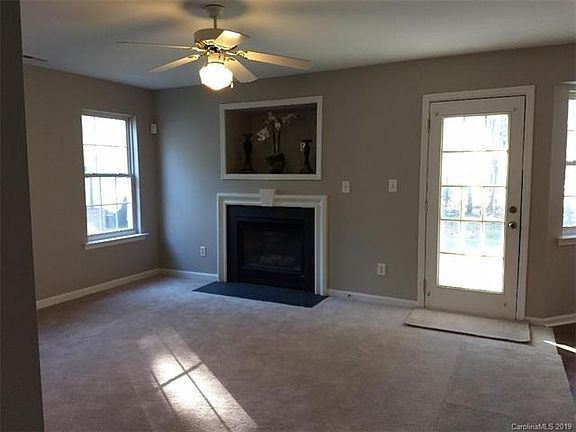 4th image of 6330 Pink Dogwood Ln