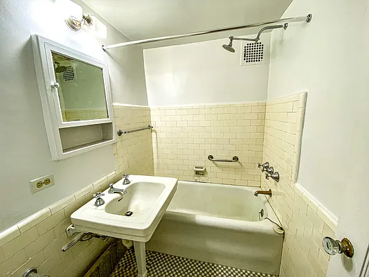 Rented by Compass | media 15