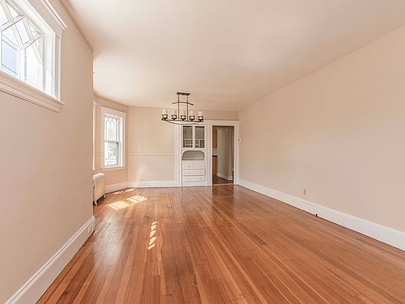 3rd image of 27-29 Lake St #1
