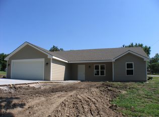 300 E Randolph St, Randolph, KS 66554