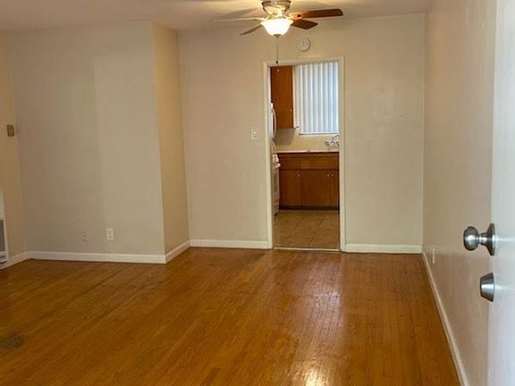 2nd image of 947 E Broadway APT 10