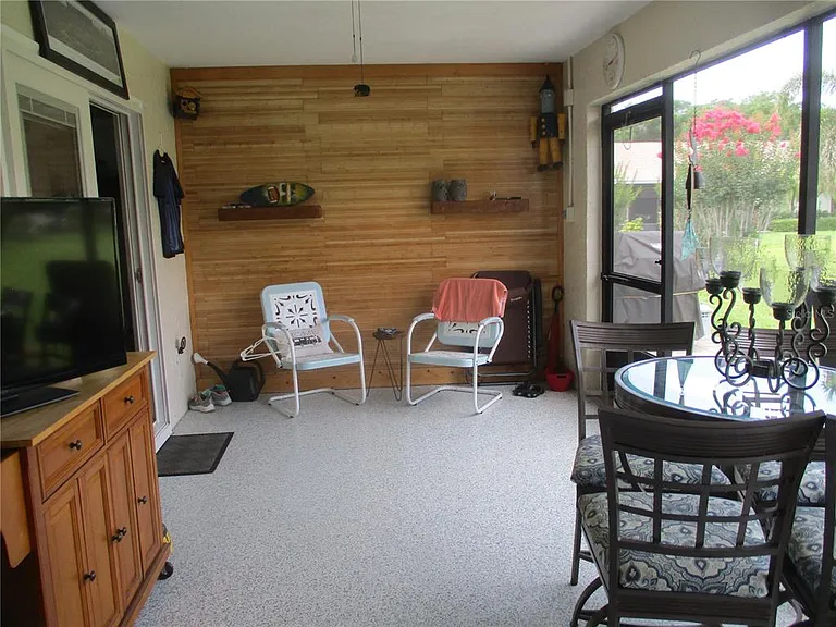 2111 N Halcyon Dr — Photo 21
