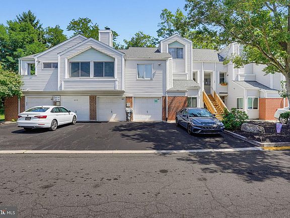 2nd image of 407 Madeline Ct