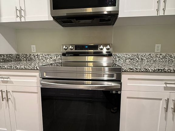 4th image of 6003 Sisson Rd