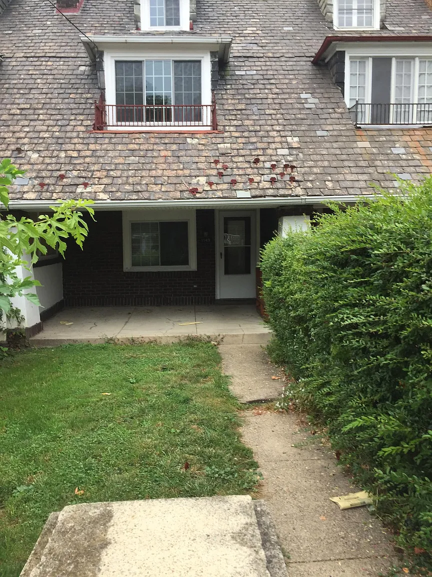 1149 King Ave photo 1